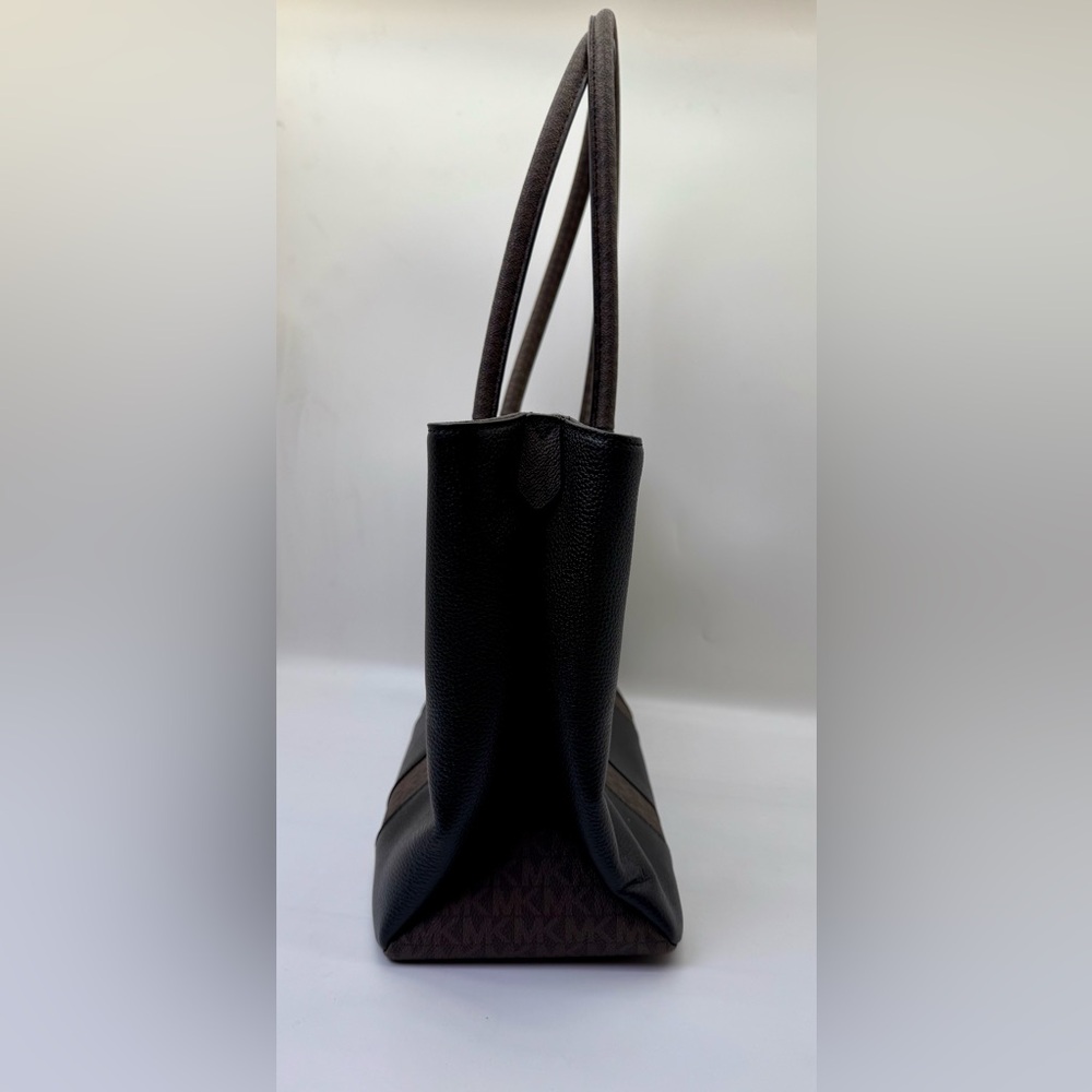 Michael Kors Jet Set Large East West Tote – Black/Brown‎ Signature - Picture 3 of 9